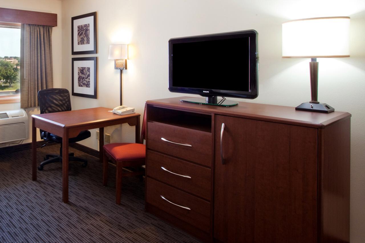 Americinn By Wyndham Kearney Room photo